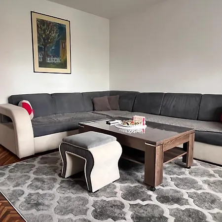 Apartment Toromanovic *